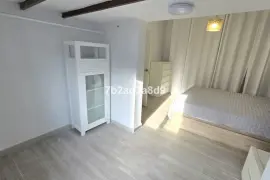 Image 9 thumb