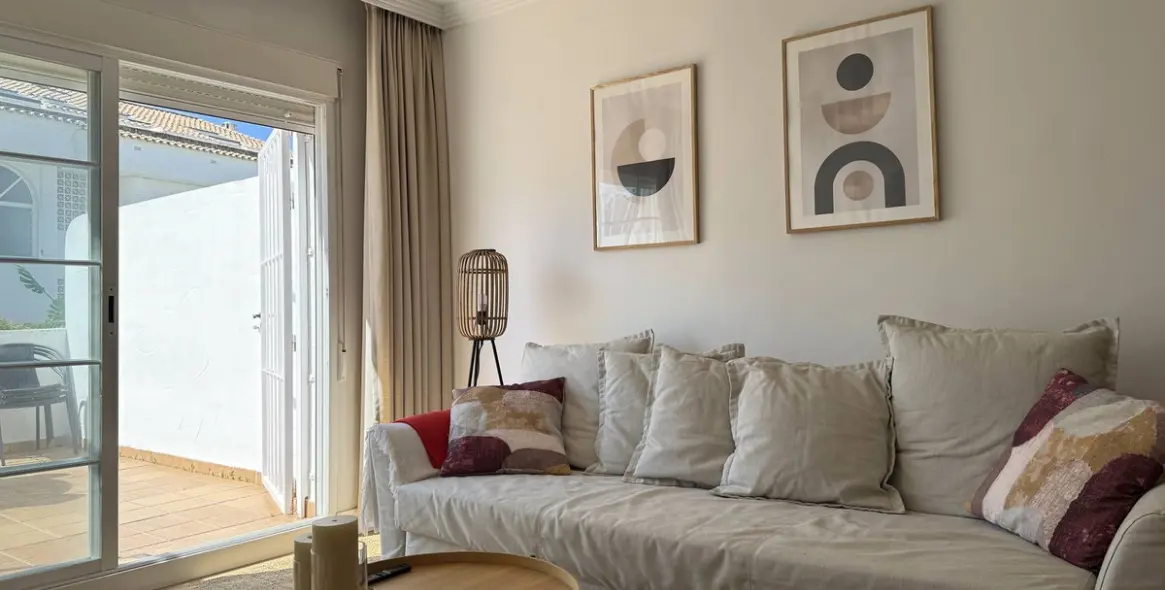 Продажа апартаментов на первом этаже в Nueva Andalucía 3