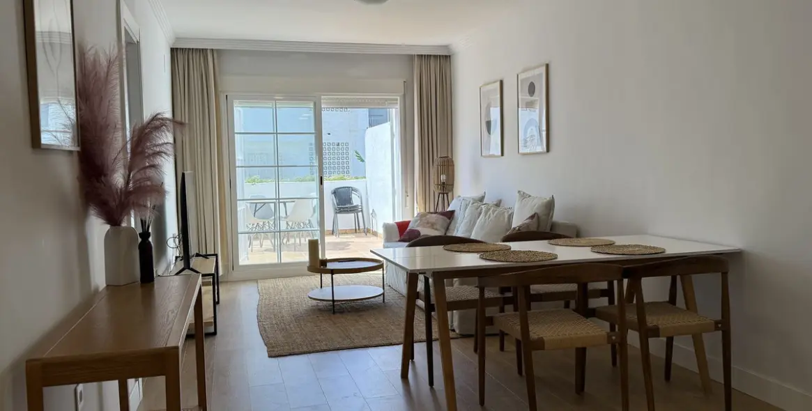 Продажа апартаментов на первом этаже в Nueva Andalucía 5