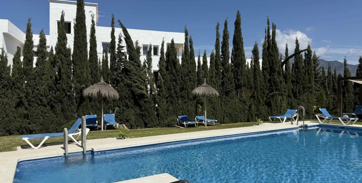 Продажа апартаментов на первом этаже в Nueva Andalucía 14