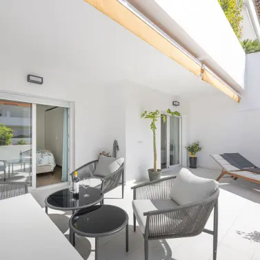 Venta de apartamento en planta media en The Golden Mile