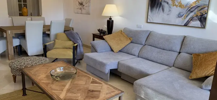 Venta de apartamento en planta baja en Los Arqueros 2