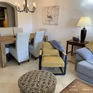 Venta de apartamento en planta baja en Los Arqueros