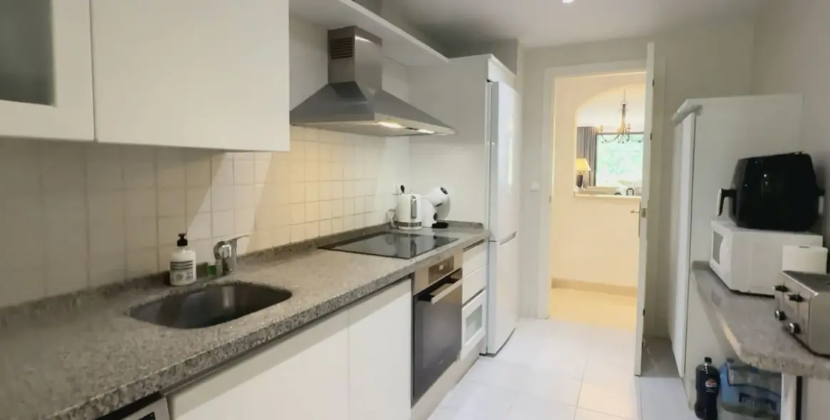 Продажа апартаментов на первом этаже в Los Arqueros 7