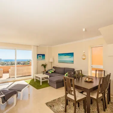 Venta de ático en Elviria