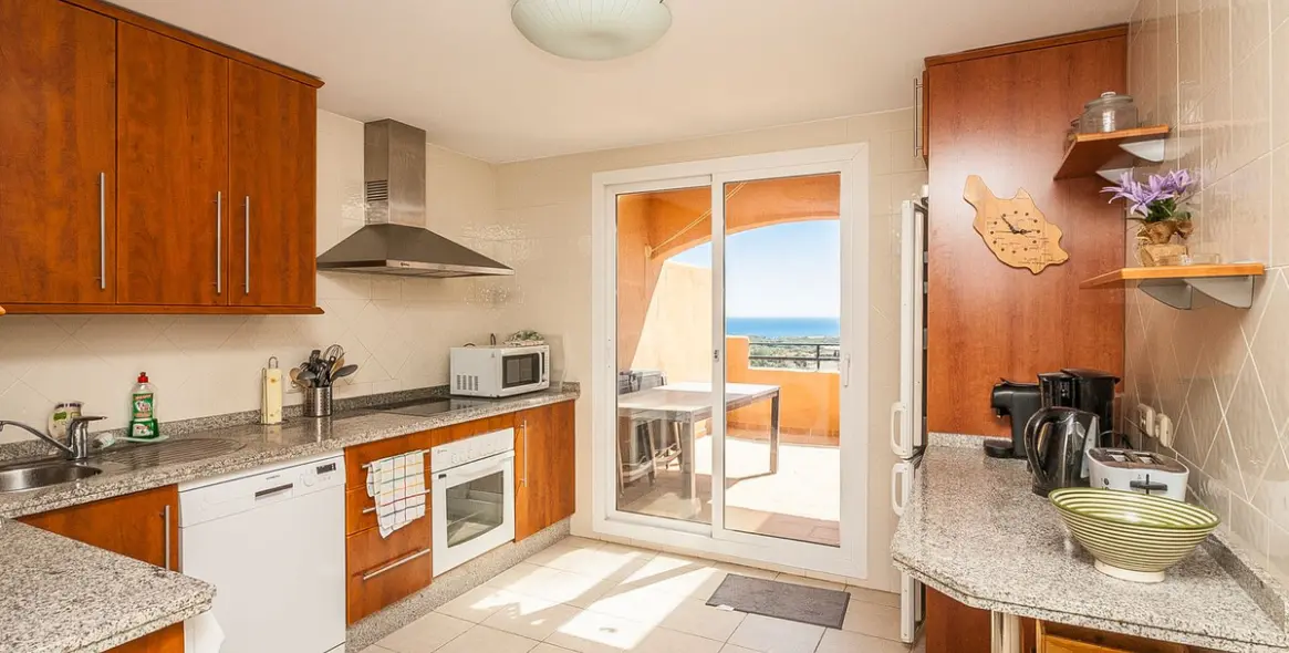 Venta de ático en Elviria 3