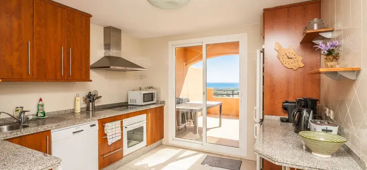 Venta de ático en Elviria 2