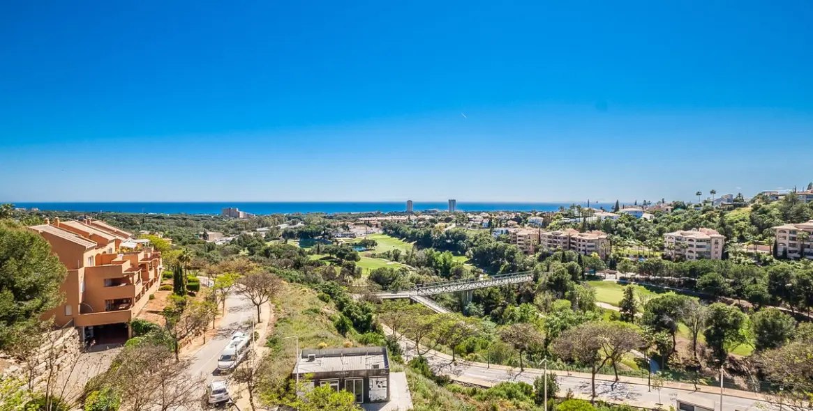 Venta de ático en Elviria 9