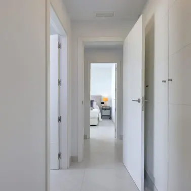 Venta de apartamento en planta media en Estepona