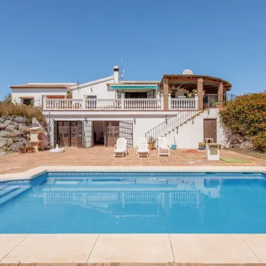 Venta de finca - cortijo en Alhaurín el Grande