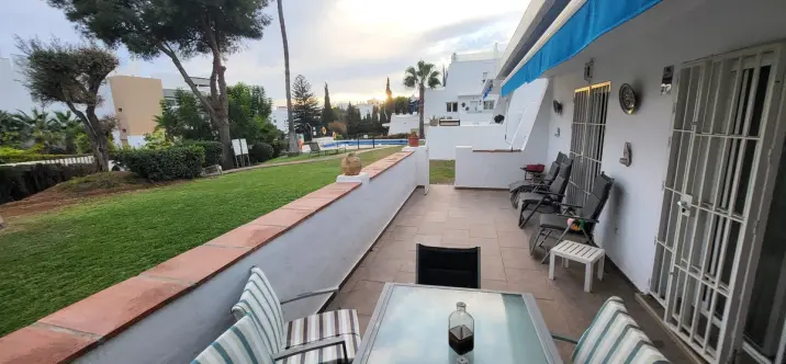 Venta de apartamento en planta baja en Nueva Andalucía 0