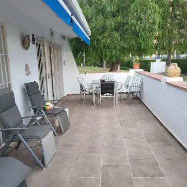 Venta de apartamento en planta baja en Nueva Andalucía