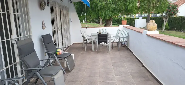 Venta de apartamento en planta baja en Nueva Andalucía 2