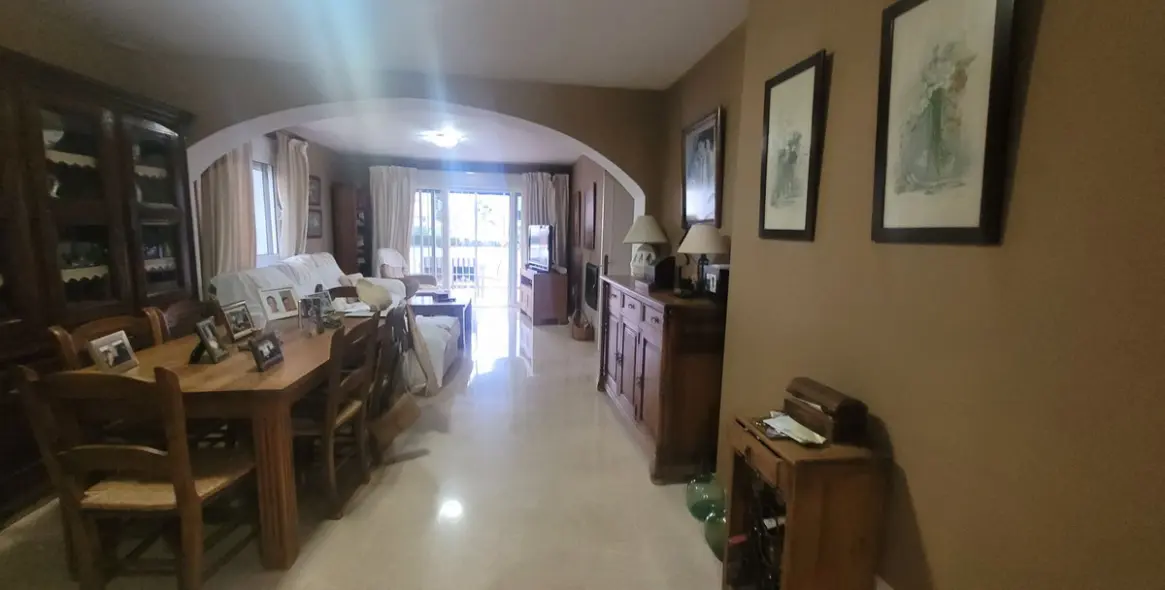 Продажа апартаментов на первом этаже в Nueva Andalucía 7