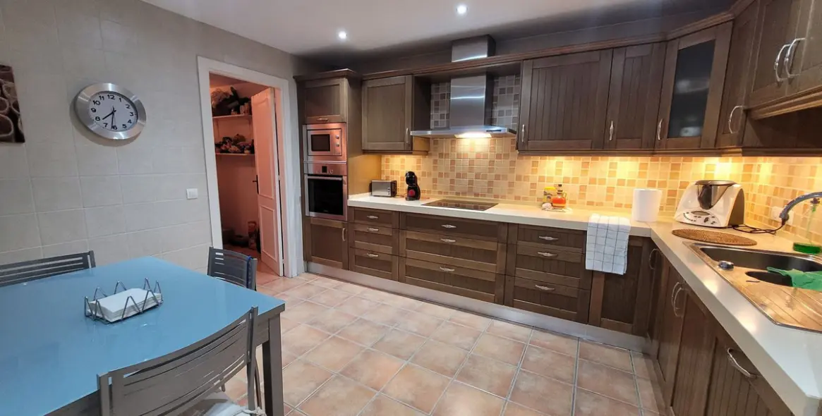 Продажа апартаментов на первом этаже в Nueva Andalucía 10