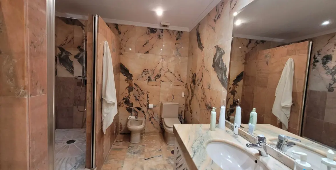 Продажа апартаментов на первом этаже в Nueva Andalucía 13