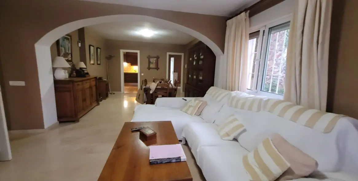 Продажа апартаментов на первом этаже в Nueva Andalucía 14