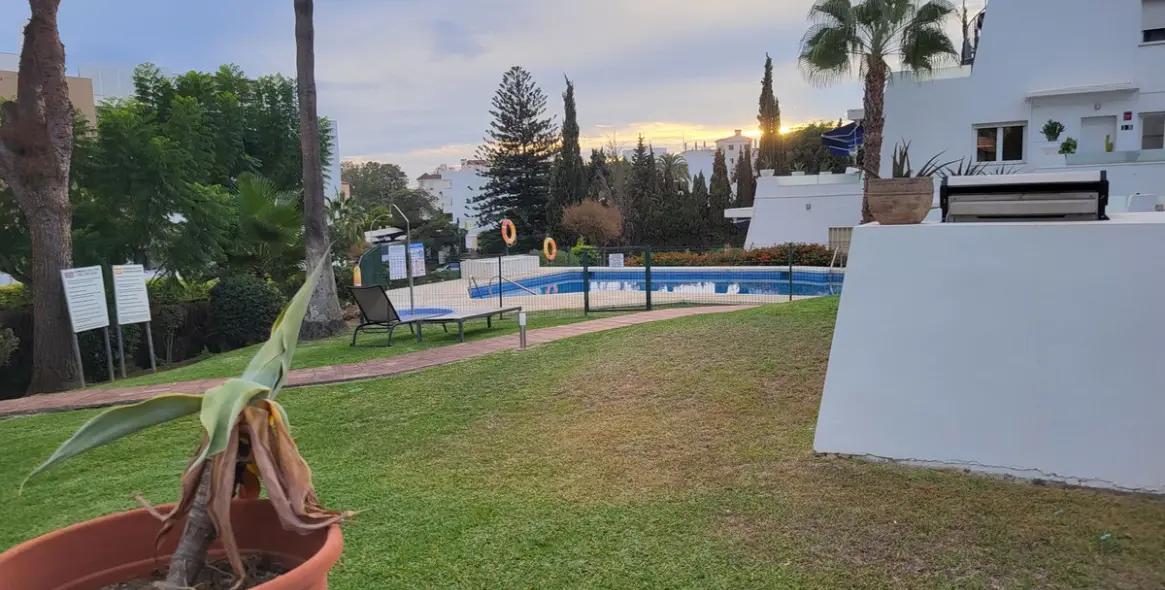 Продажа апартаментов на первом этаже в Nueva Andalucía 17