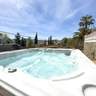 Venta de villa independiente en Coín