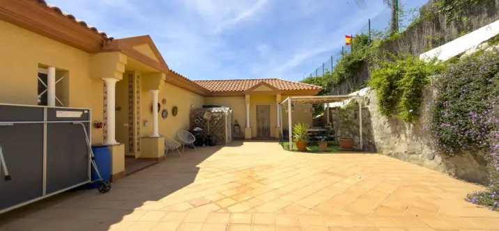 Venta de villa independiente en Coín 3