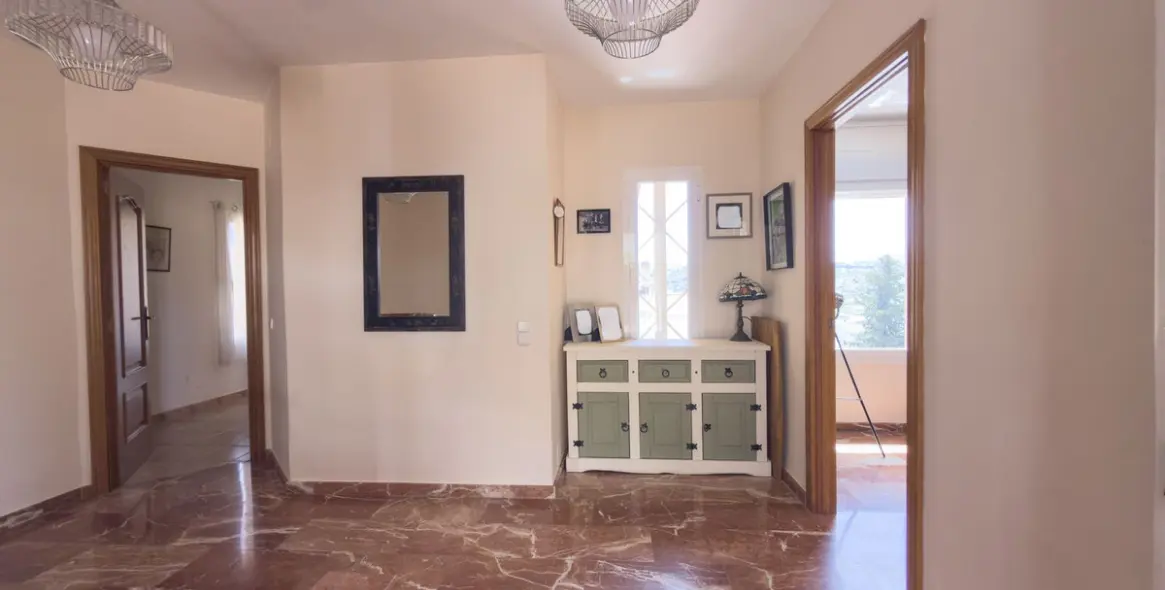 Продажа  отдельно стоящей виллы в Coín 7