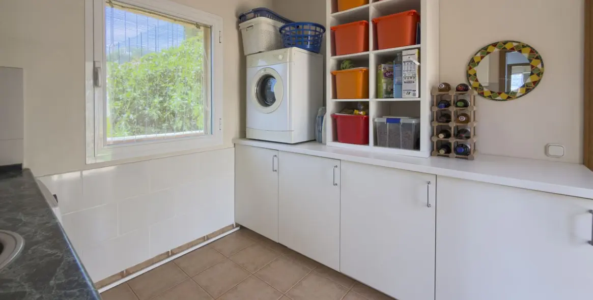 Продажа  отдельно стоящей виллы в Coín 21