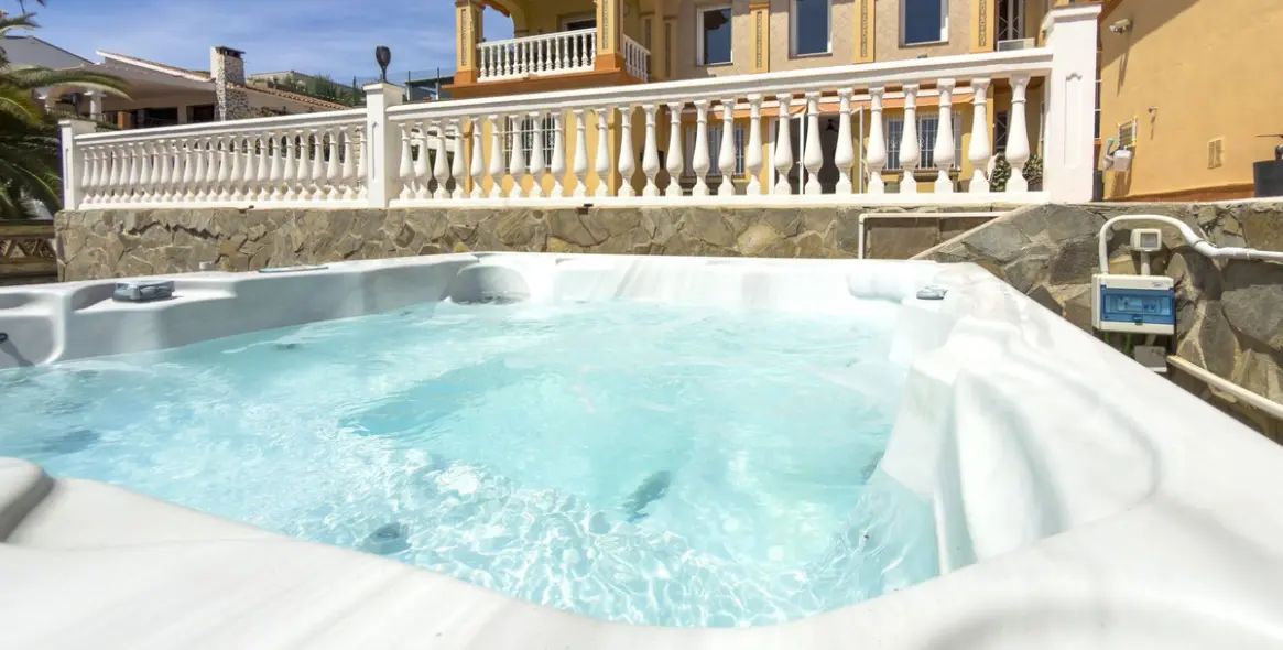 Продажа  отдельно стоящей виллы в Coín 66