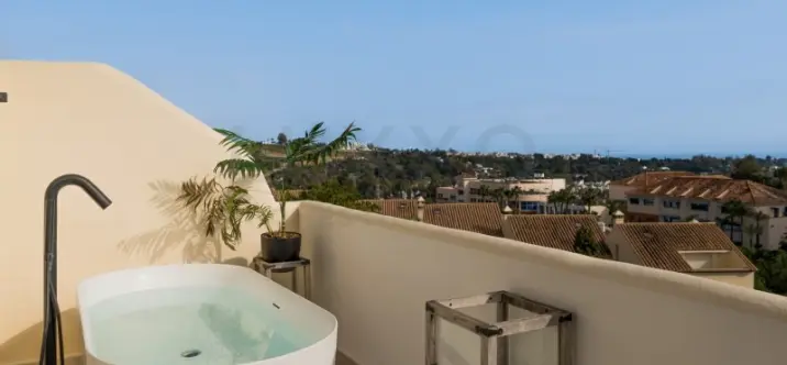 Venta de adosado en Nueva Andalucía 1