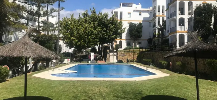 Long-term rent of penthouse duplex in Estepona 0