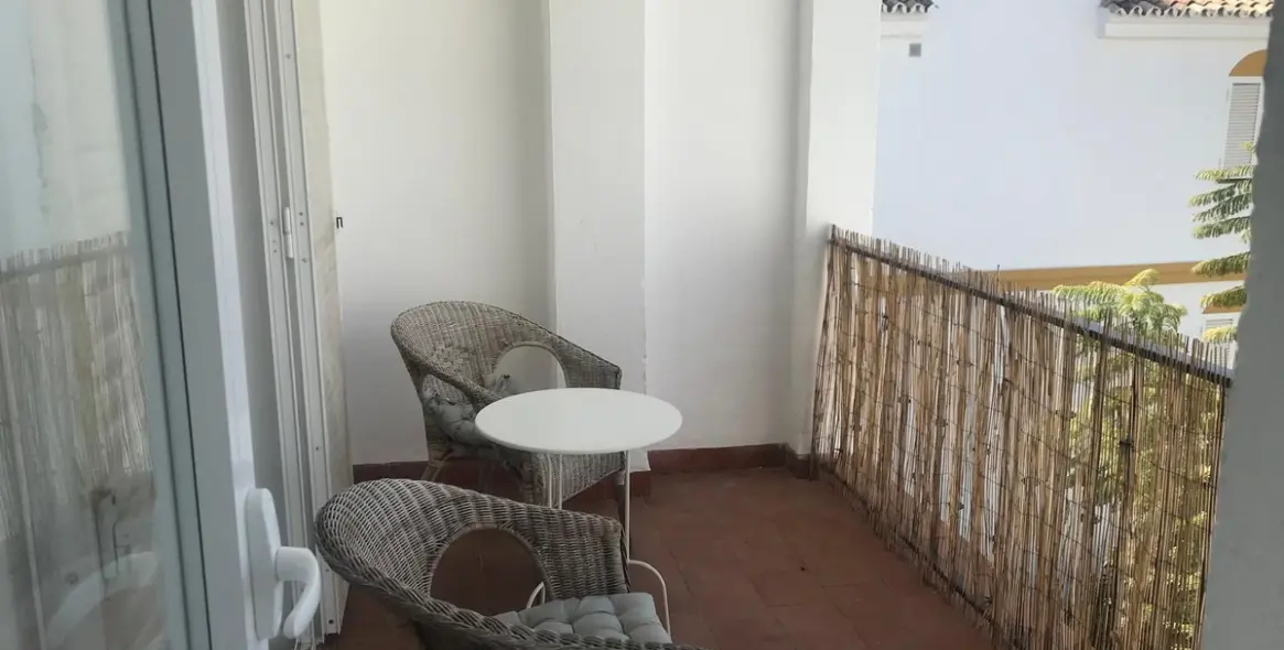 Long-term rent of penthouse duplex in Estepona 8