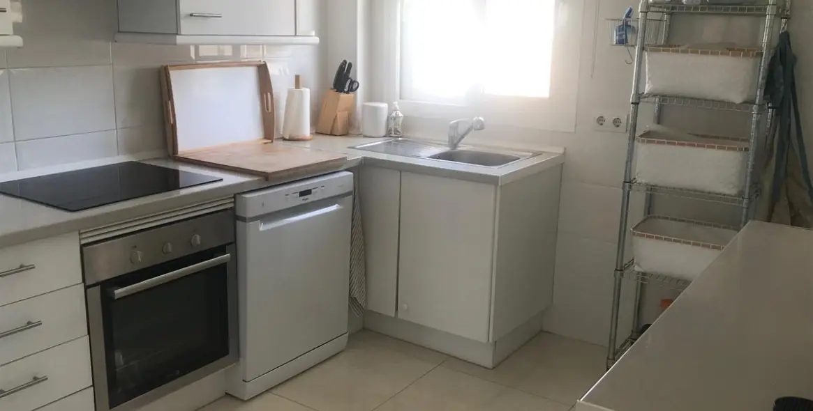 Long-term rent of penthouse duplex in Estepona 9