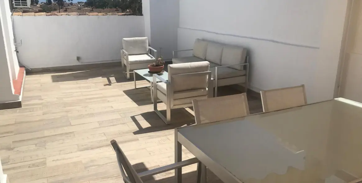 Long-term rent of penthouse duplex in Estepona 24