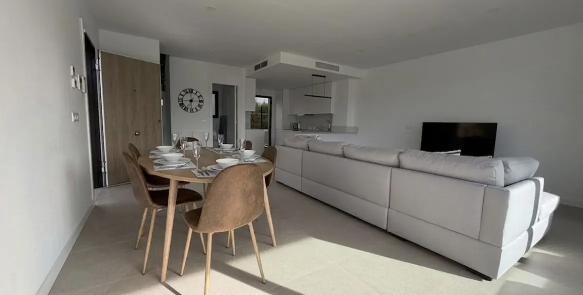 Alquiler a largo plazo de casa pareada en Estepona 8