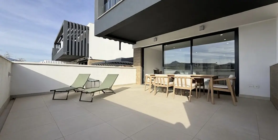 Alquiler a largo plazo de casa pareada en Estepona 15