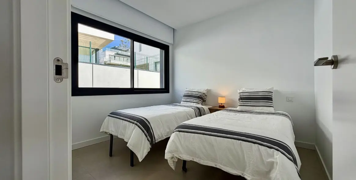 Alquiler a largo plazo de casa pareada en Estepona 27