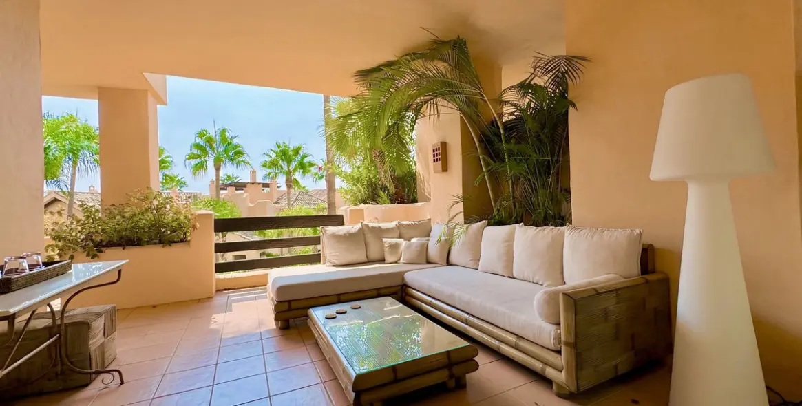 Long-term rent of middle floor apartment in Sierra Blanca 2