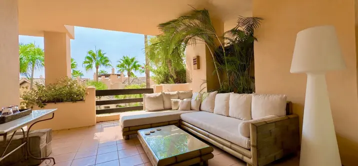 Alquiler a largo plazo de apartamento en planta media en Sierra Blanca 1