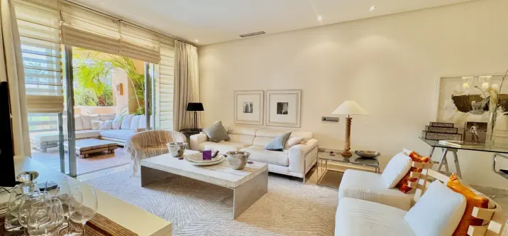 Alquiler a largo plazo de apartamento en planta media en Sierra Blanca 4