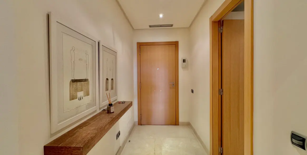 Long-term rent of middle floor apartment in Sierra Blanca 13