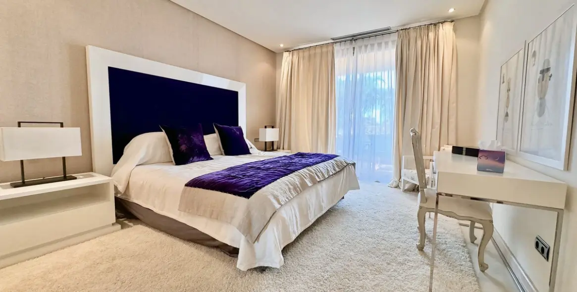 Long-term rent of middle floor apartment in Sierra Blanca 20