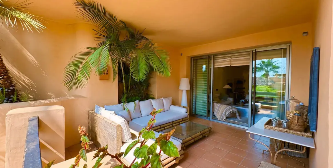 Long-term rent of middle floor apartment in Sierra Blanca 38