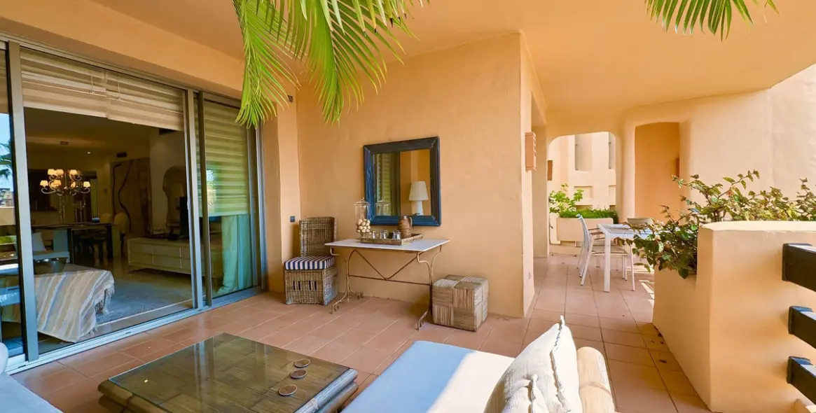 Long-term rent of middle floor apartment in Sierra Blanca 39