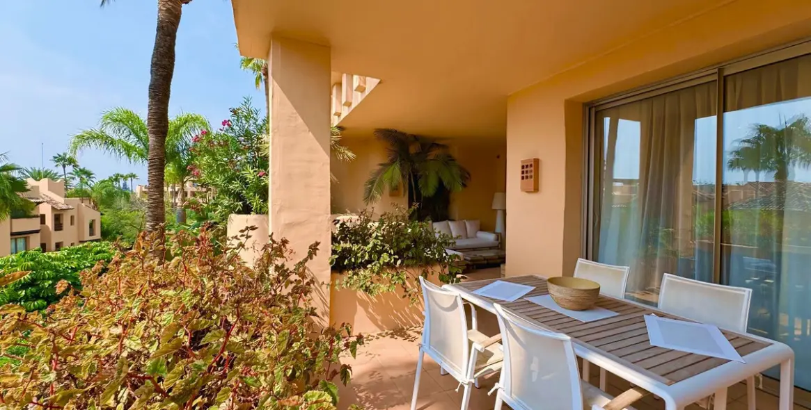 Long-term rent of middle floor apartment in Sierra Blanca 47