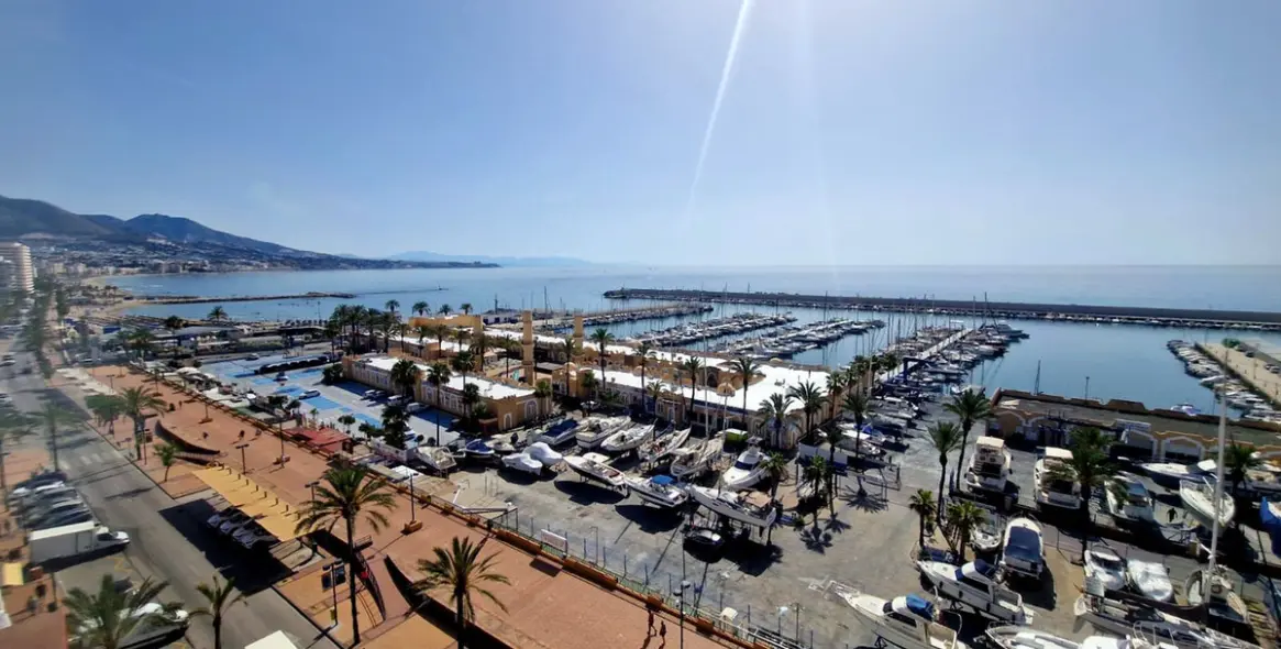 Продажа апартаментов на среднем этаже в Fuengirola 2