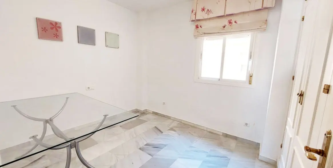 Продажа апартаментов на среднем этаже в Torremolinos 12