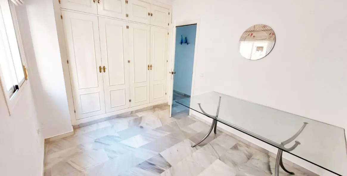 Продажа апартаментов на среднем этаже в Torremolinos 15