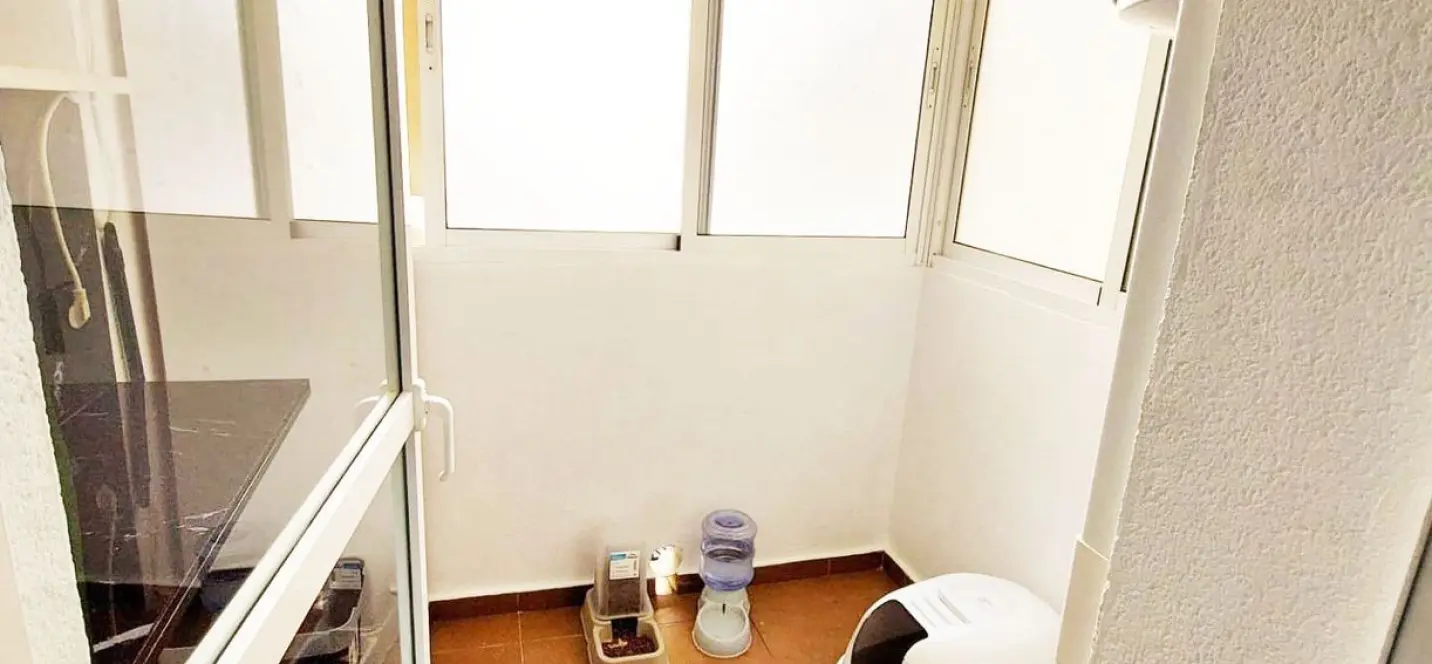 Sale of middle floor apartment in Torremolinos 2