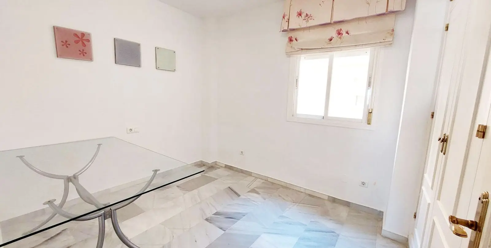 Sale of middle floor apartment in Torremolinos 12