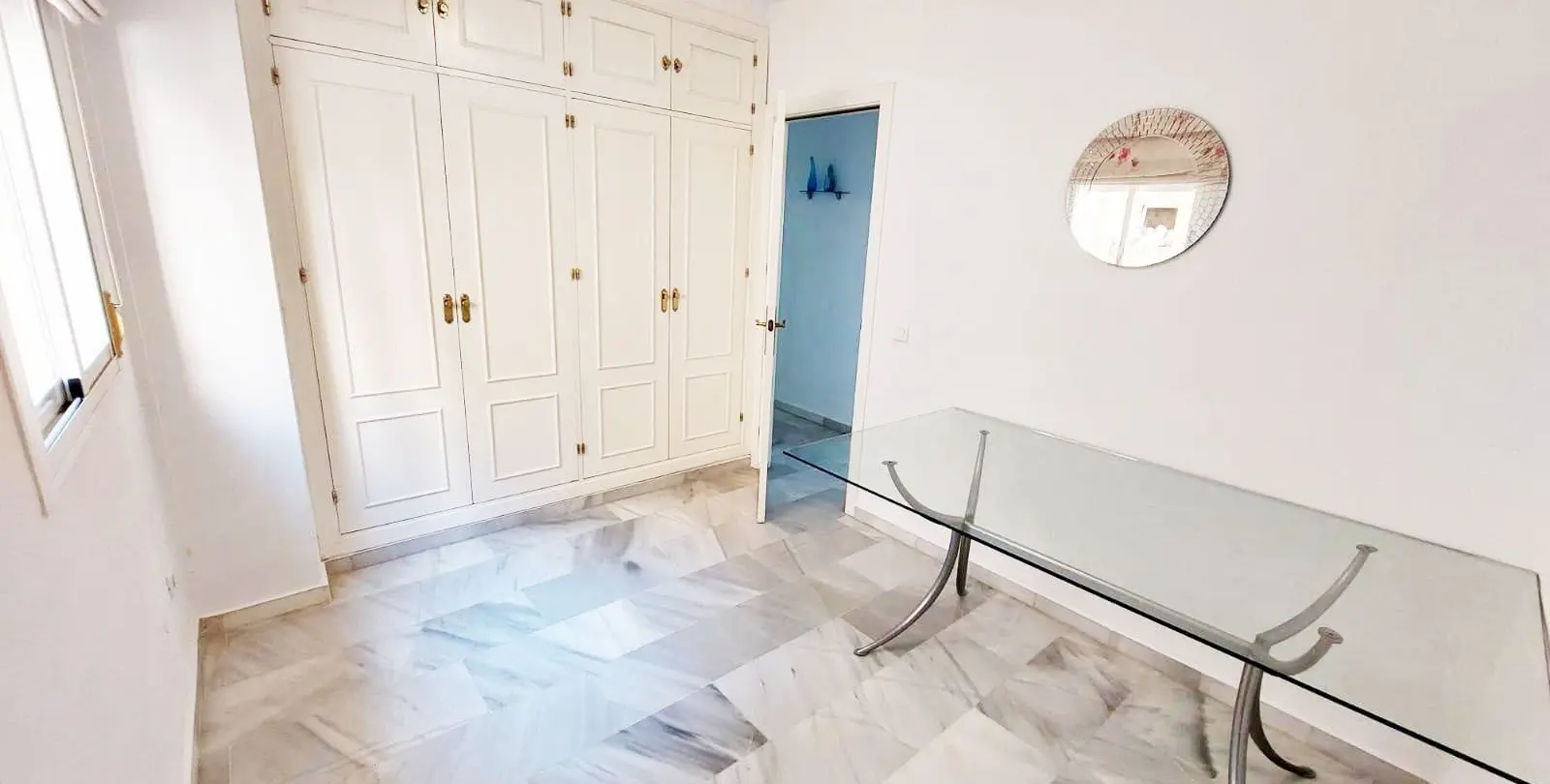 Sale of middle floor apartment in Torremolinos 15