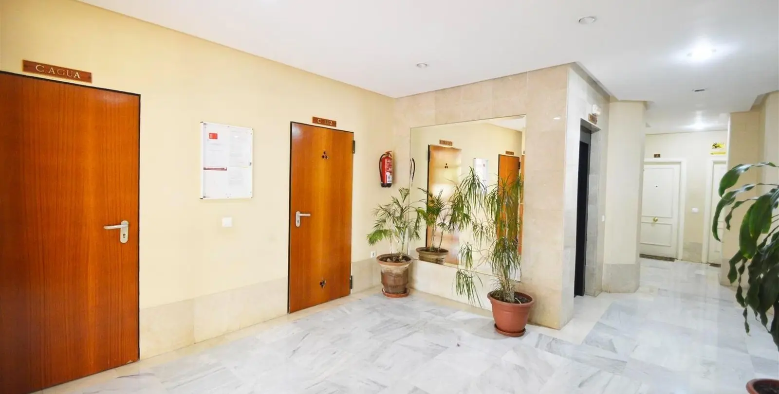 Sale of middle floor apartment in Torremolinos 23